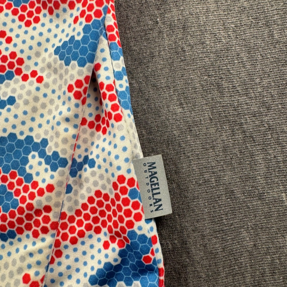 Magellan Outdoors Kids M Red‎ White Blue Hex Camo Fish Gear Long Sleeve Shirt - Picture 4 of 10